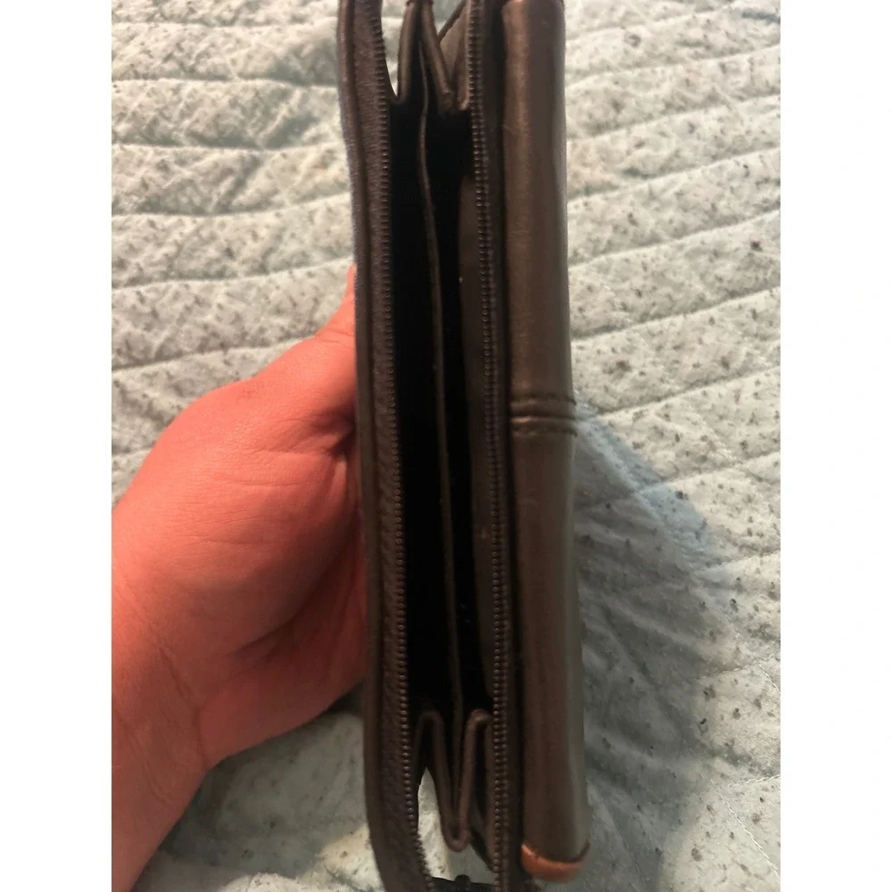 Stone Ridge Discovery Adventure Gear Brown Bifold Wallet Zippered Utility Mirror